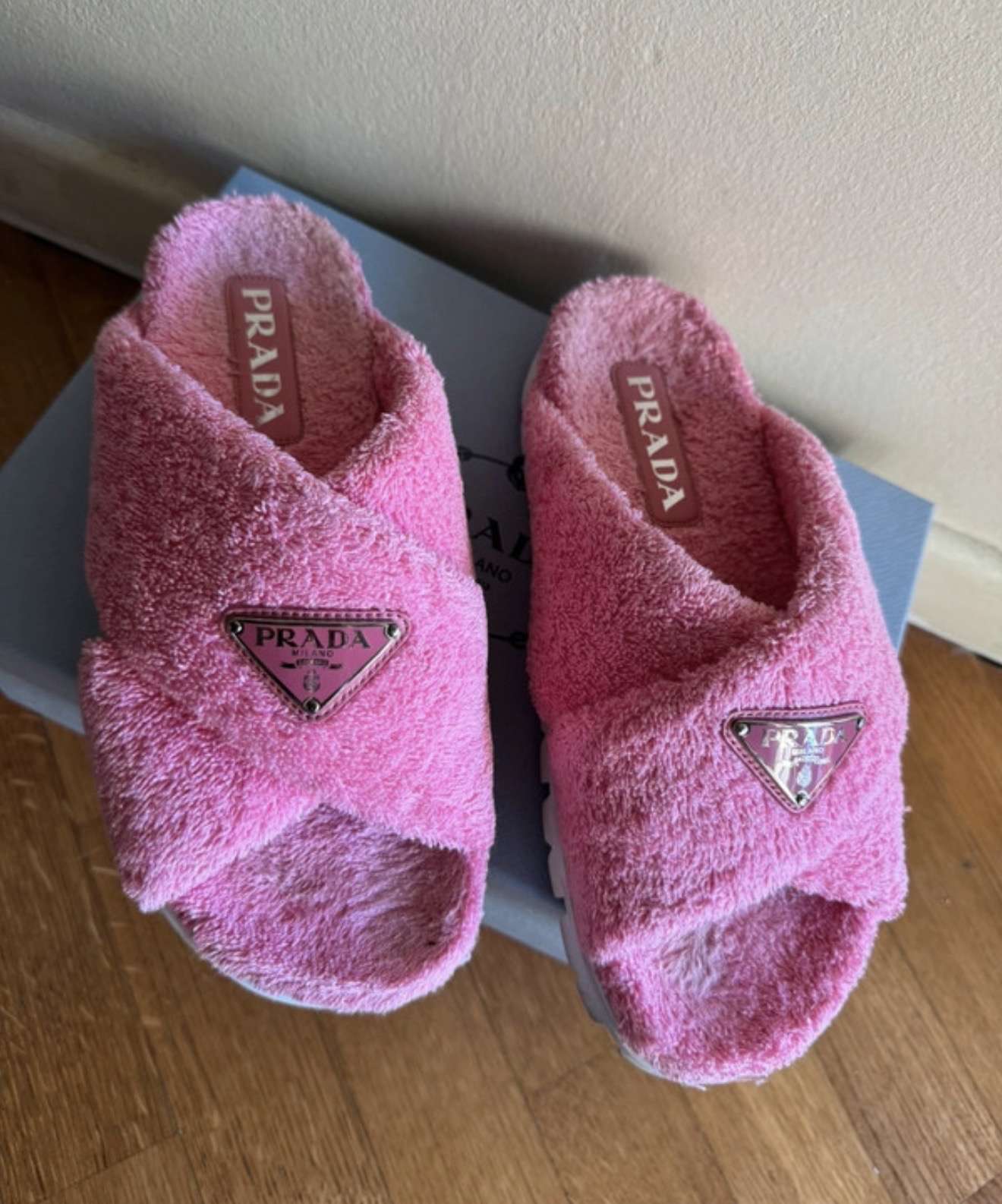 Prada šľapky