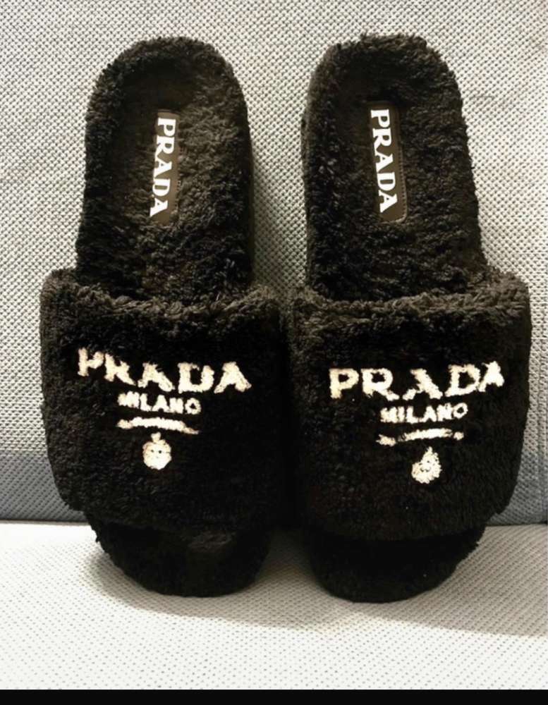 Prada šľapky