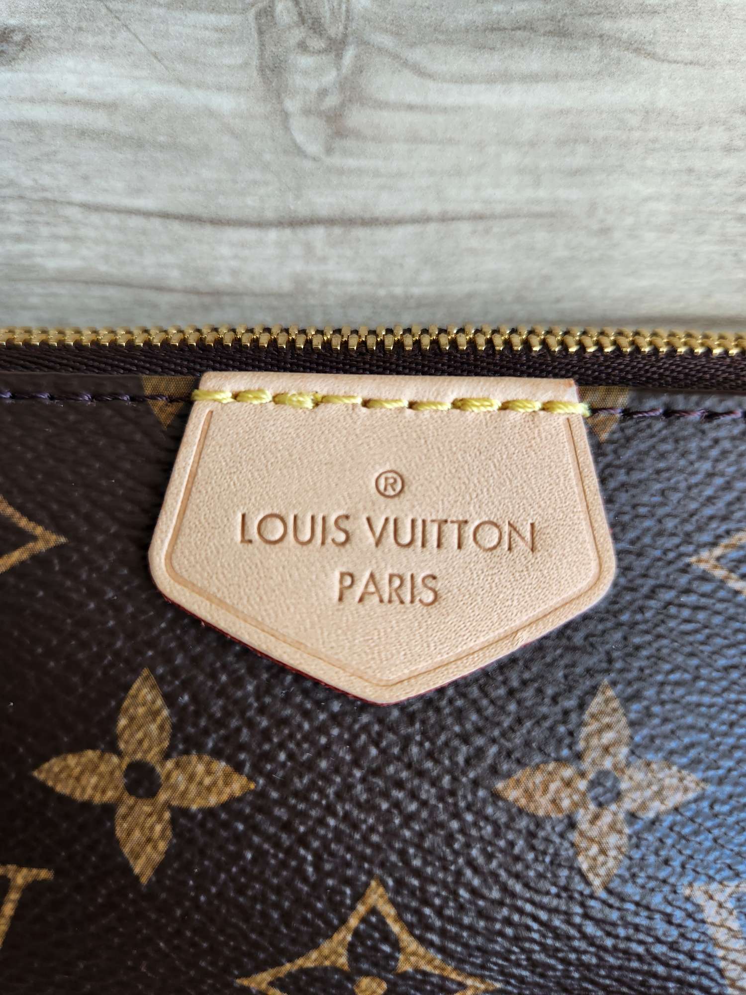 Louis Vuitton Pochette