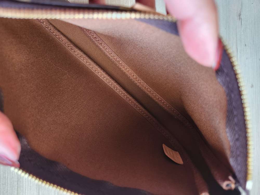 Louis Vuitton Pochette
