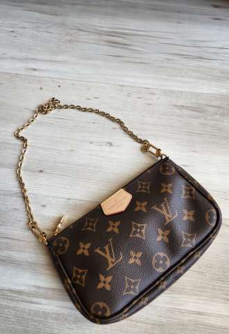 https://www.vipluxury.sk/Louis Vuitton Pochette