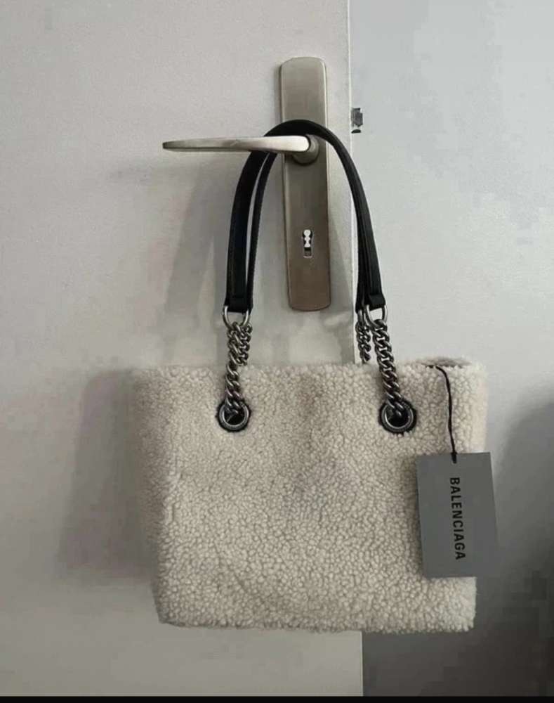 Balenciaga kabelka