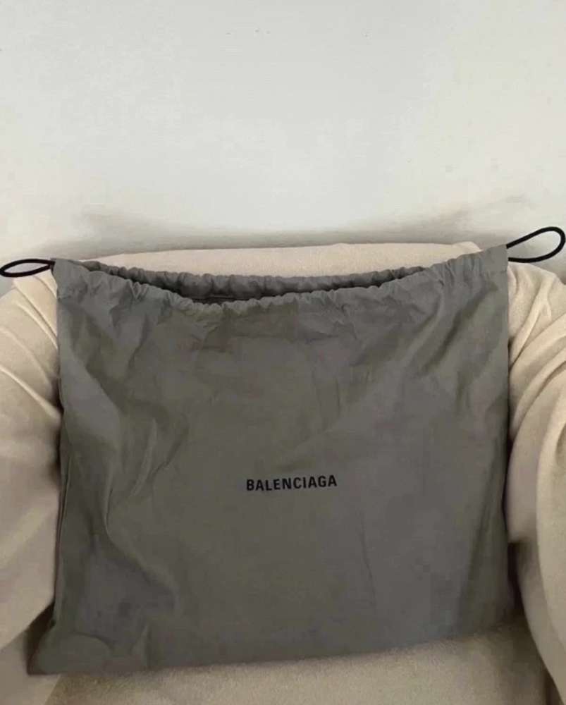 Balenciaga kabelka
