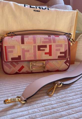 https://www.vipluxury.sk/Fendi Baguette