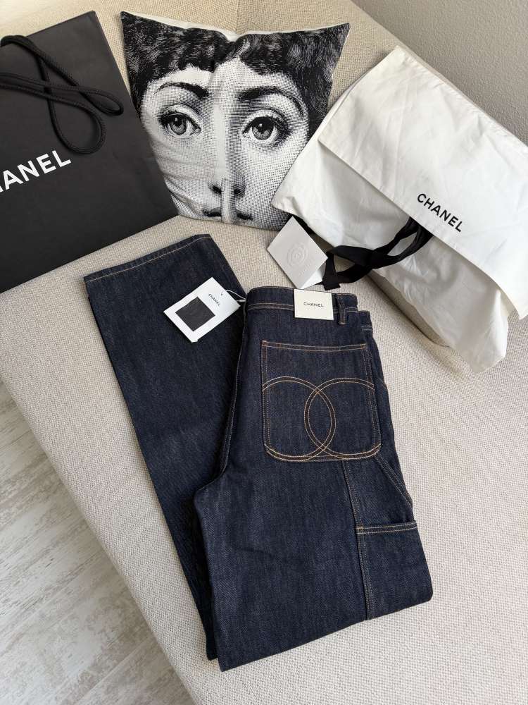 Chanel Jeans