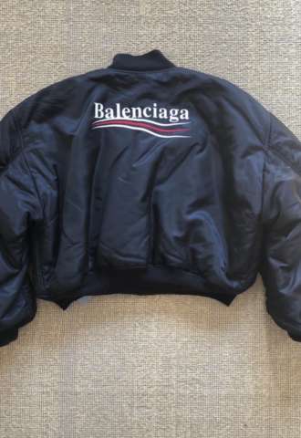 https://www.vipluxury.sk/Balenciaga Bunda