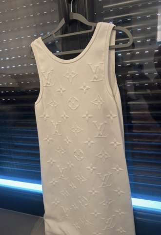 https://www.vipluxury.sk/Louis Vuitton šaty