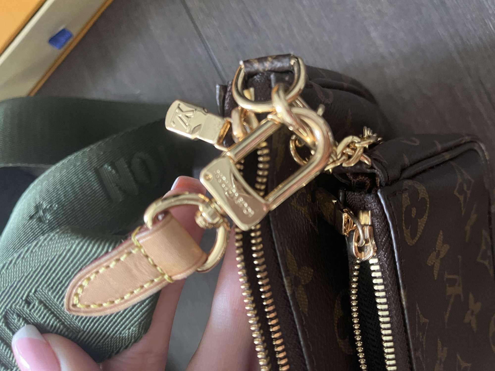 Louis Vuitton multipochette