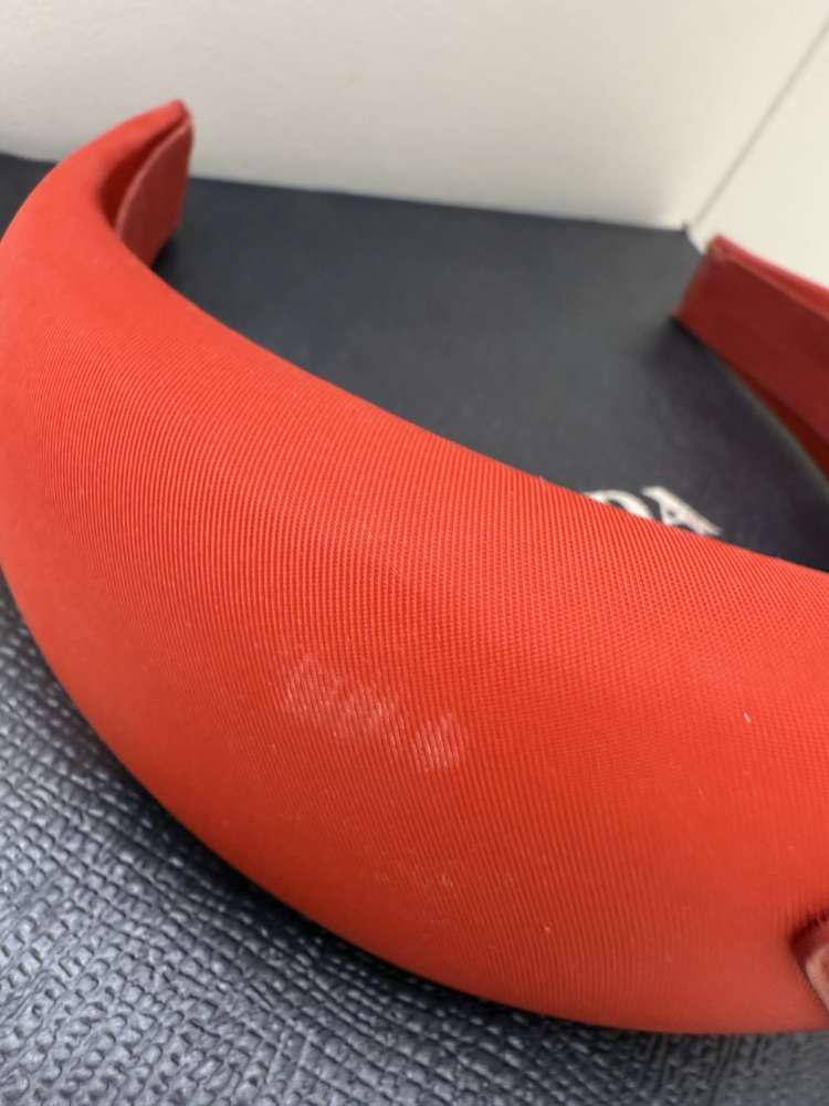 Prada headband- celenka