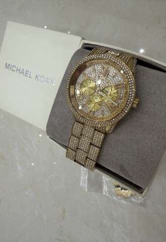 https://www.vipluxury.sk/Michael kors golden watch- hodinky full stones