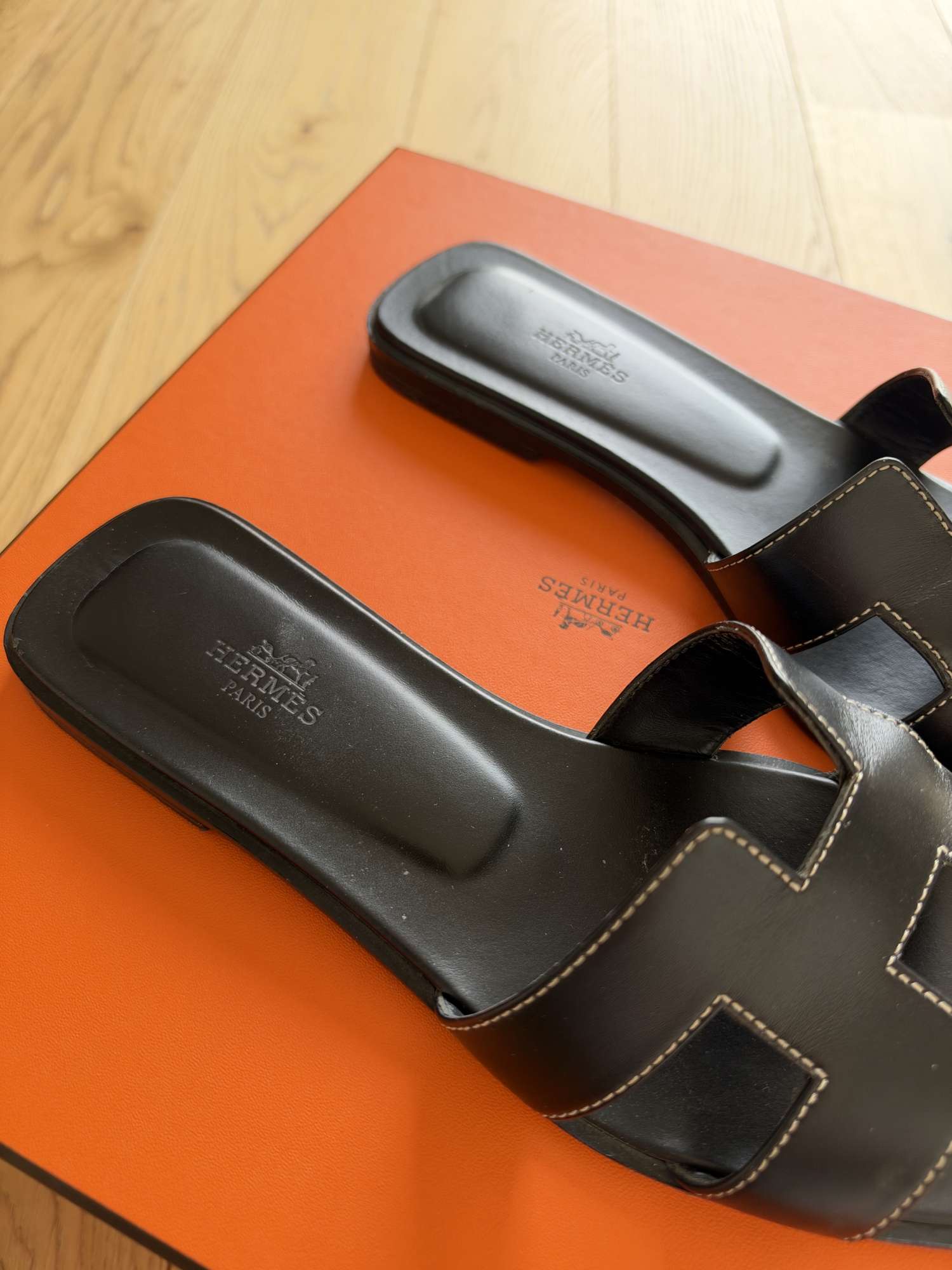 Hermes oran black sandals