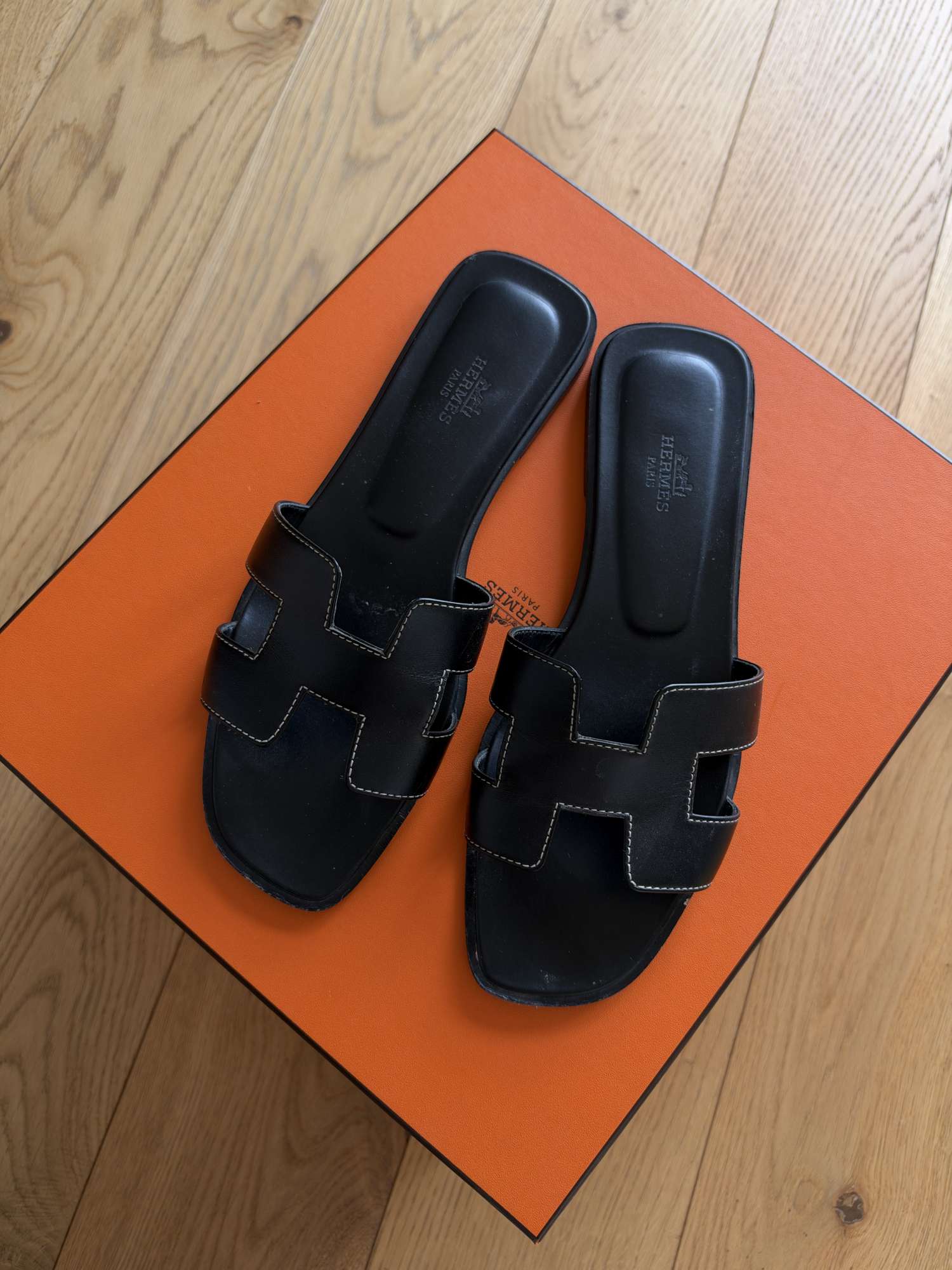 Hermes oran black sandals