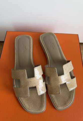 https://www.vipluxury.sk/Hermes oran lizard beige