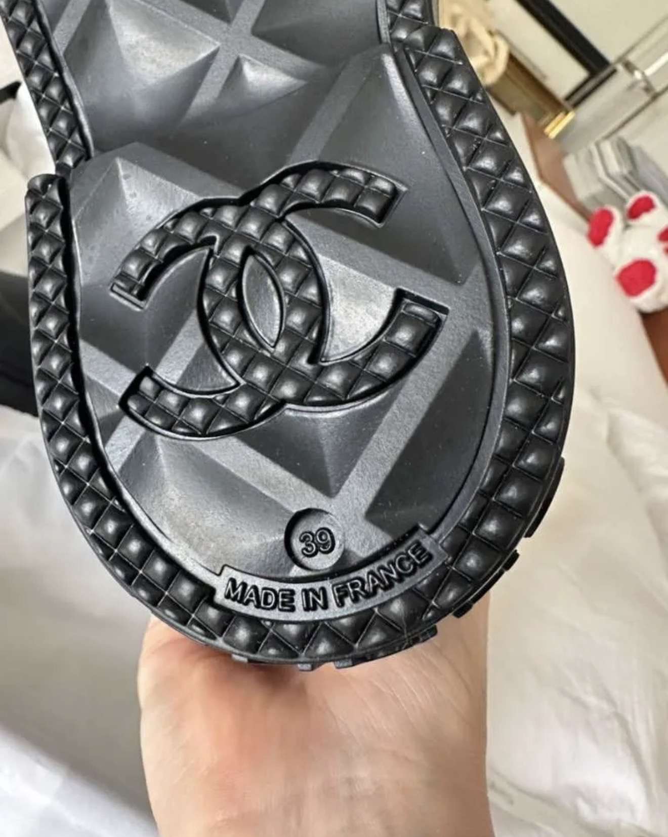 Chanel gumáky