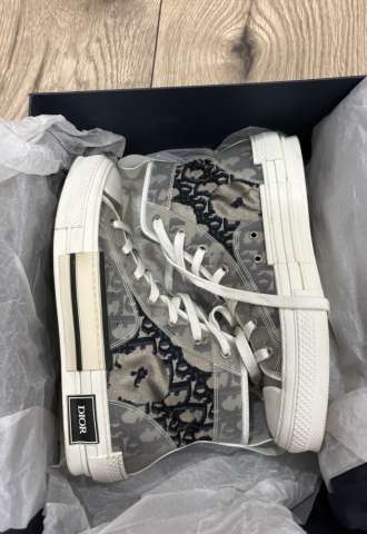 https://www.vipluxury.sk/Dior b23