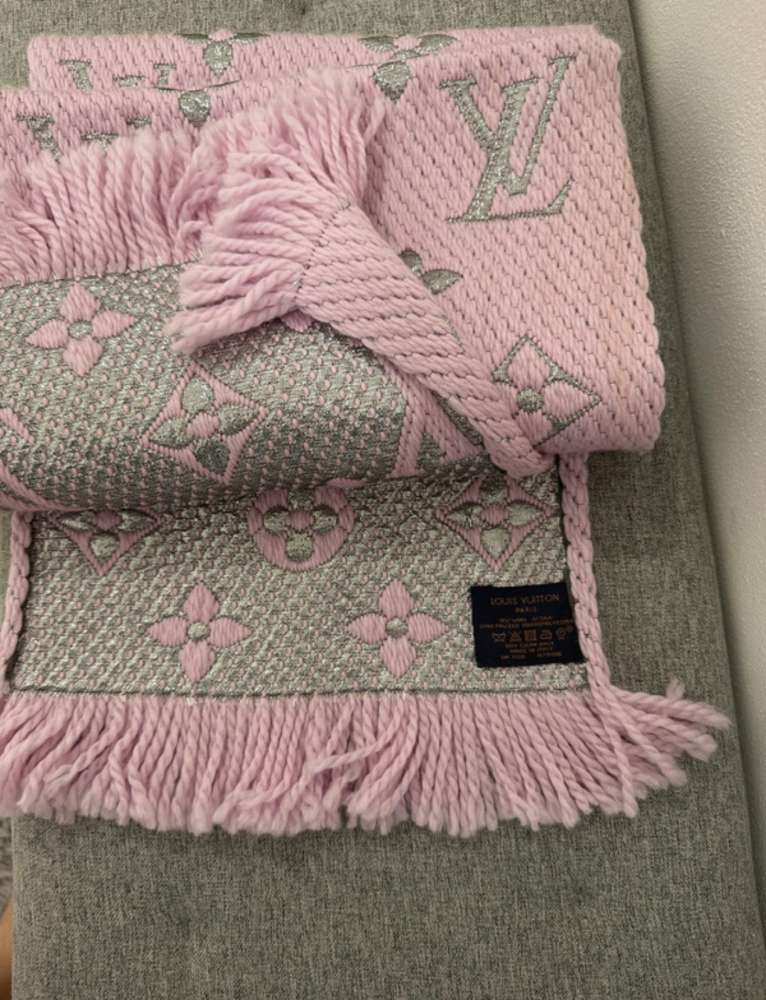 Louis Vuitton šál