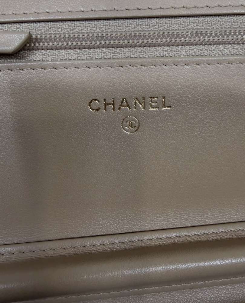 Chanel woc caviar