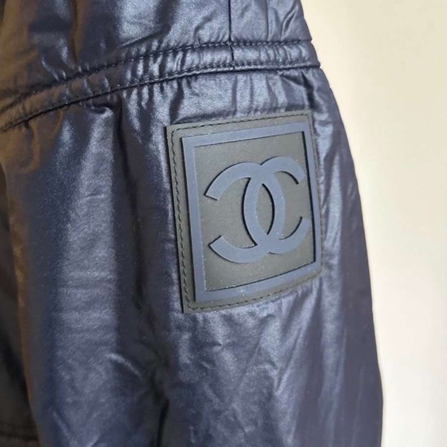 Chanel lyziarsky overal