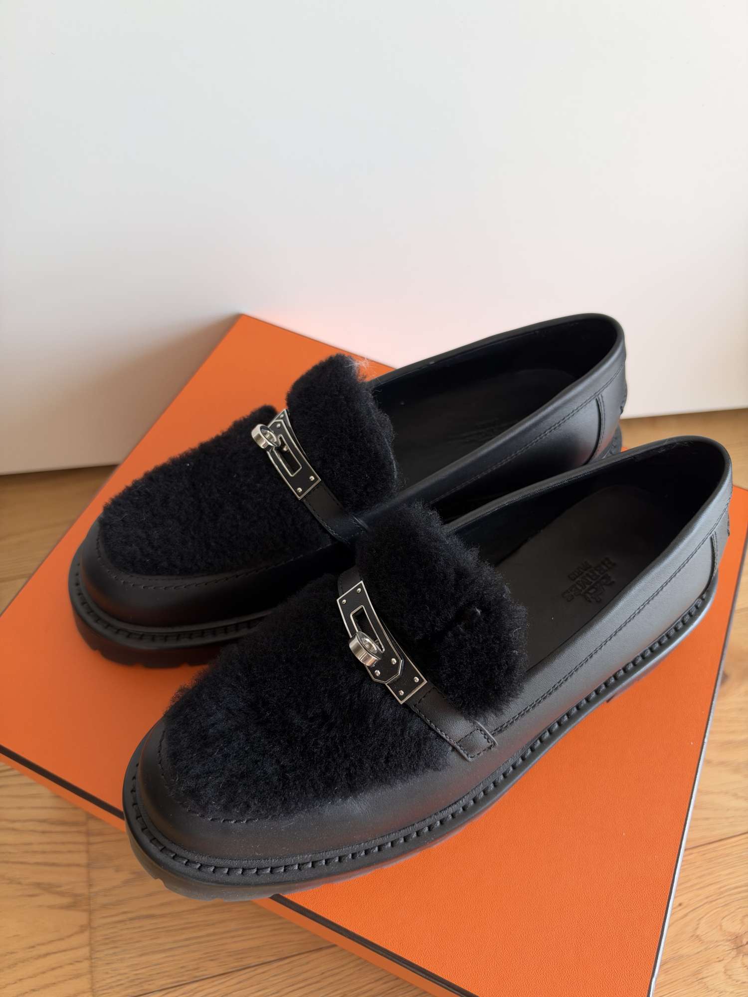 Hermes icone loafer leather fur