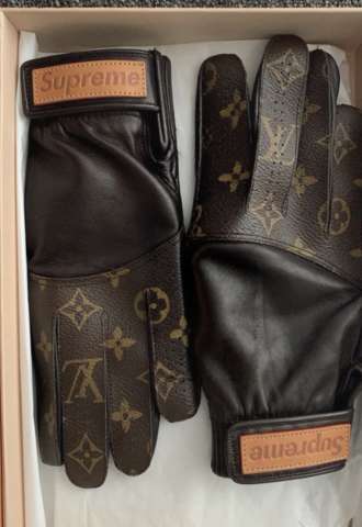 https://www.vipluxury.sk/Louis Vuitton supreme rukavice