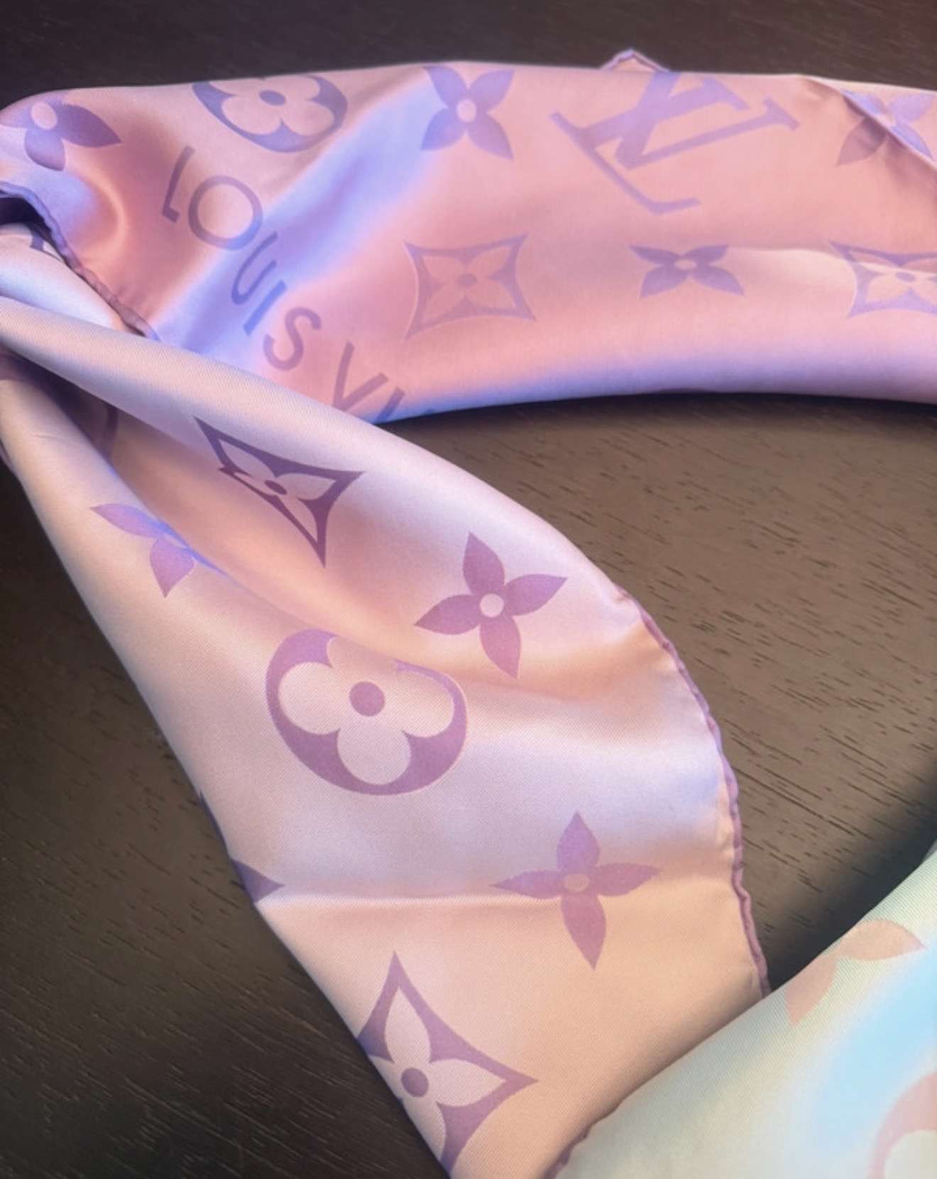 Louis Vuitton šatka