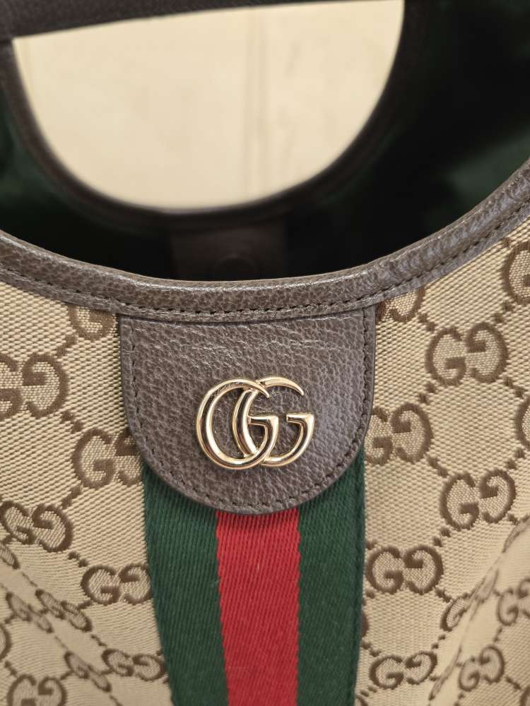 Gucci kabelka s GG vzorom a kapsičkou
