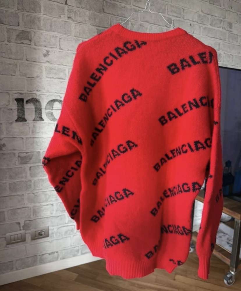 Balenciaga svetre