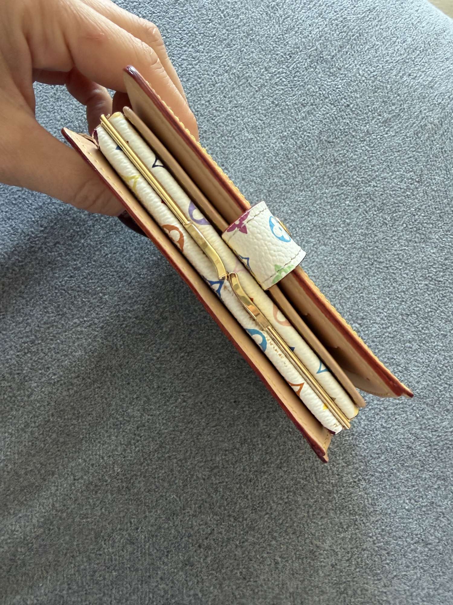 Louis Vuitton penazenka