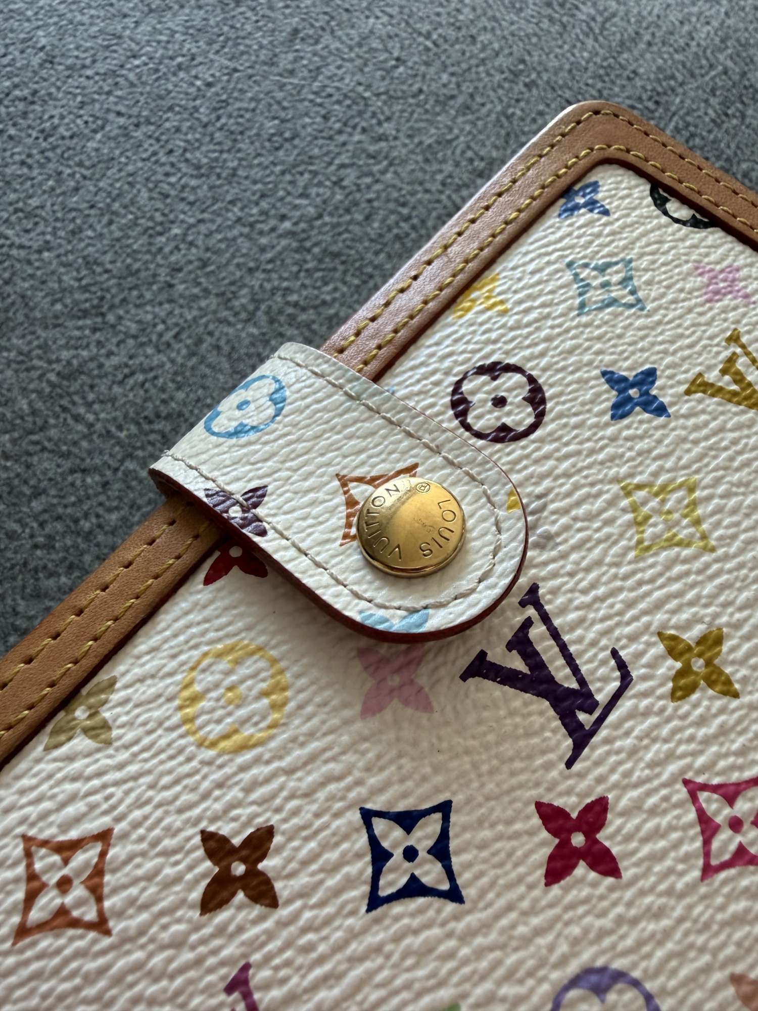 Louis Vuitton penazenka