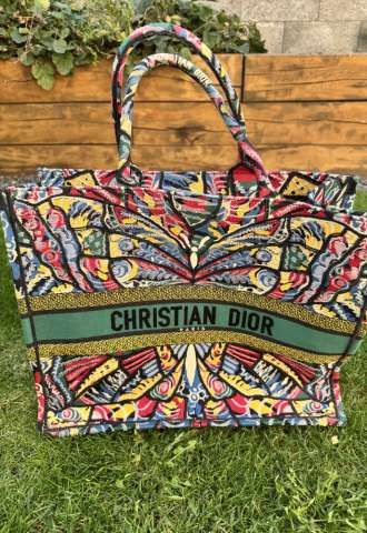 https://www.vipluxury.sk/Kabelka Christian Dior
