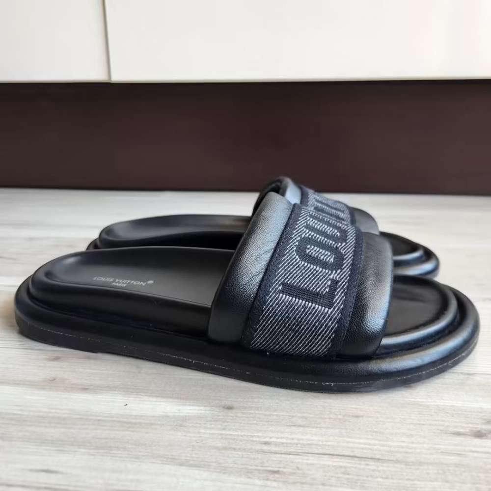 Louis Vuitton Pantofle