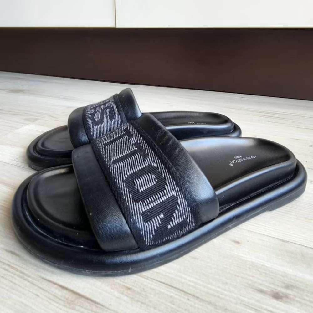 Louis Vuitton Pantofle