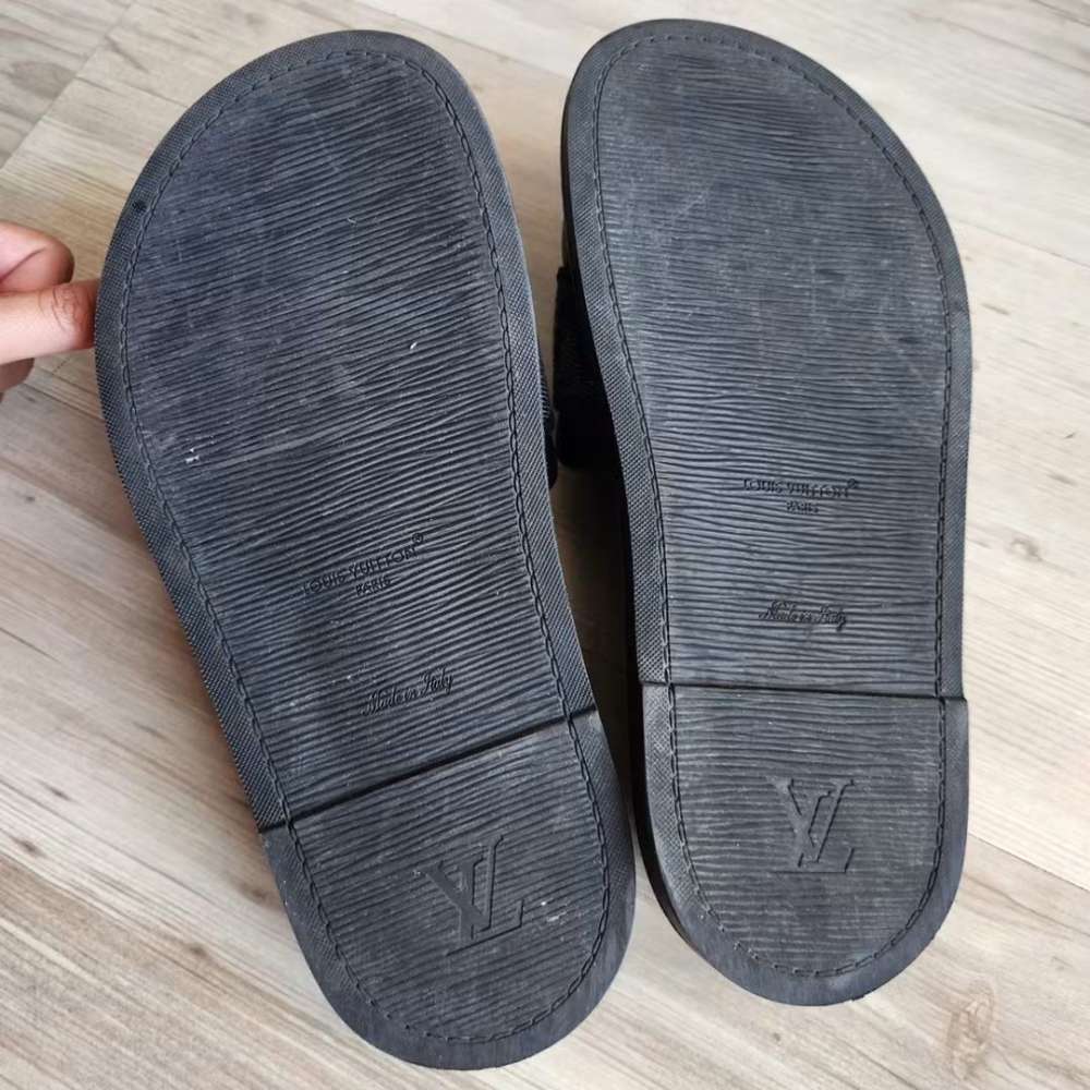 Louis Vuitton Pantofle