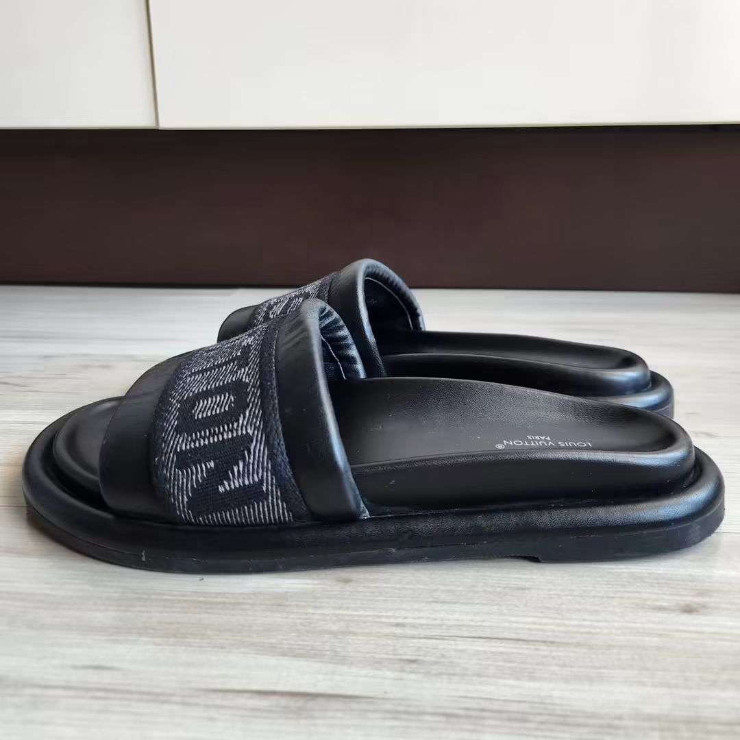 Louis Vuitton Pantofle