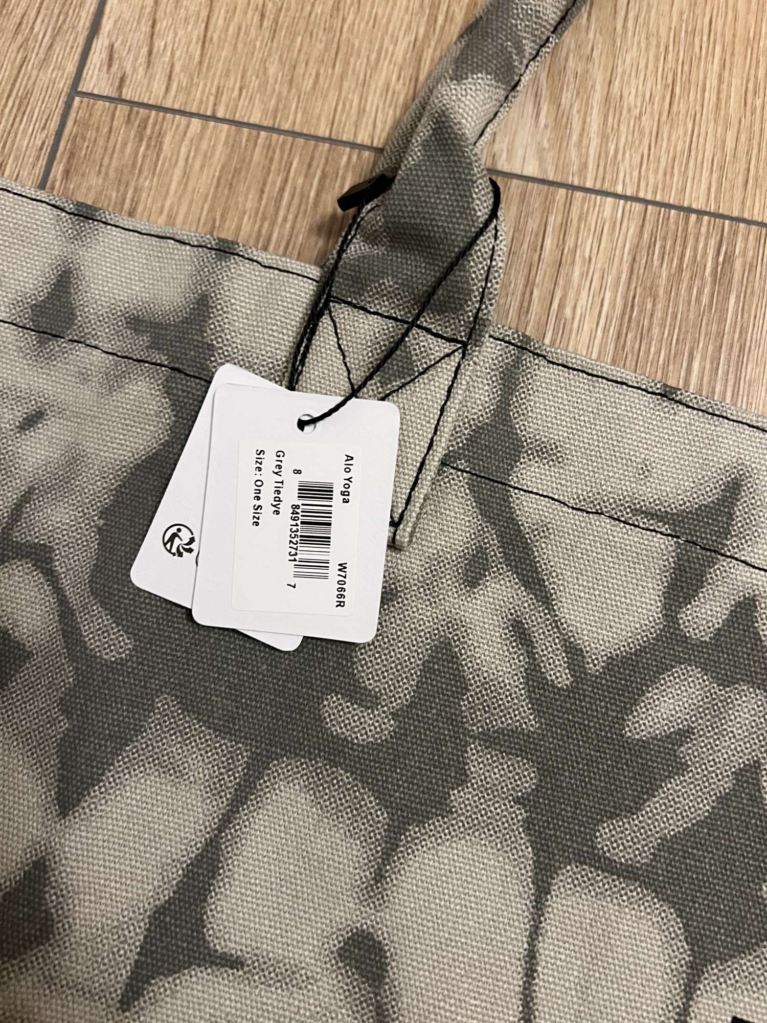 Alo tote bag