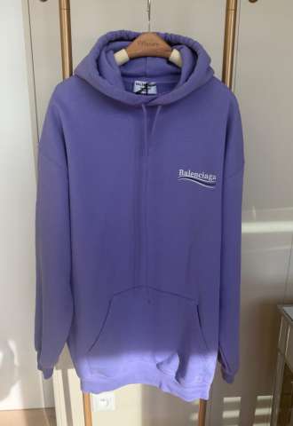 https://www.vipluxury.sk/Mikina Balenciaga