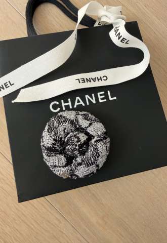https://www.vipluxury.sk/Chanel brosna