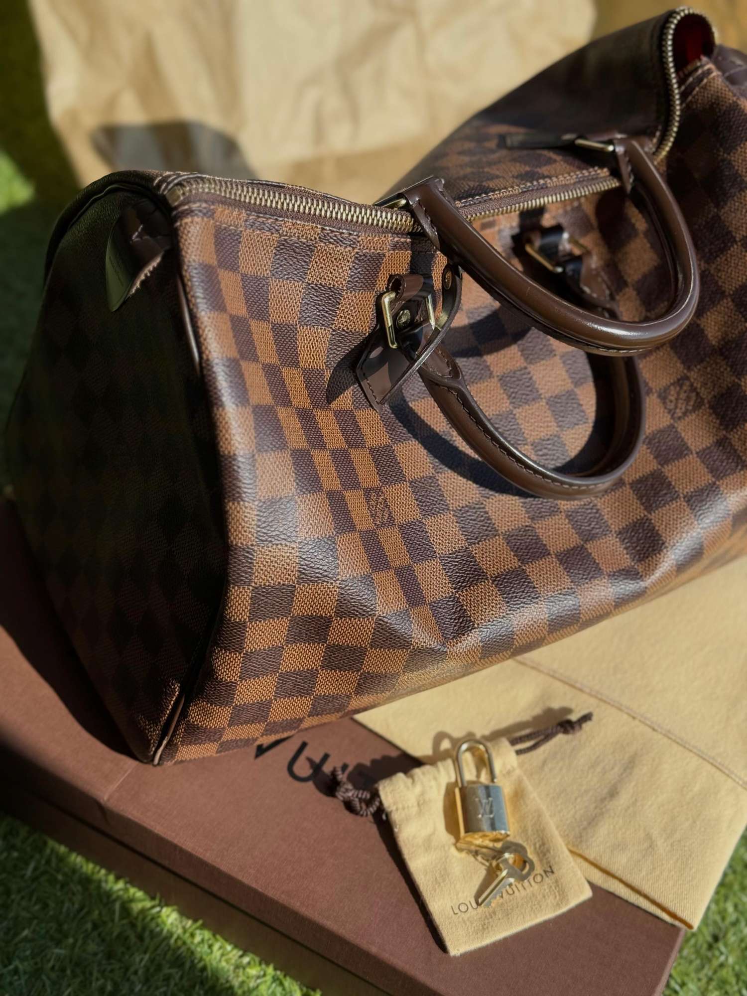 Louis Vuitton Speedy 35