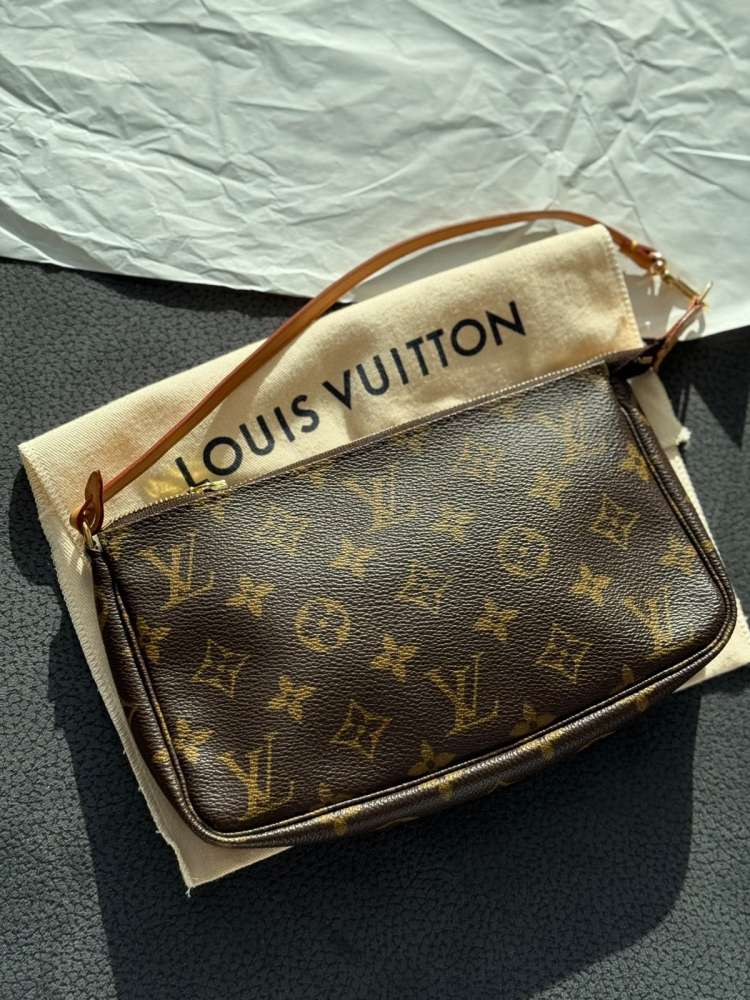 Louis Vuitton Pochette vintage