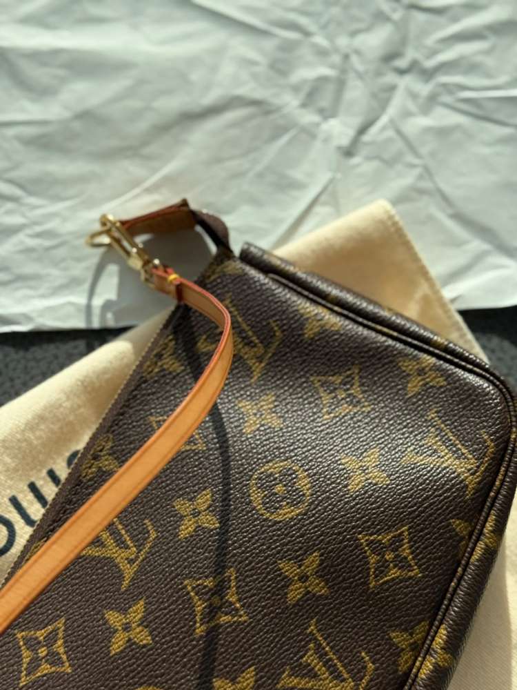 Louis Vuitton Pochette vintage
