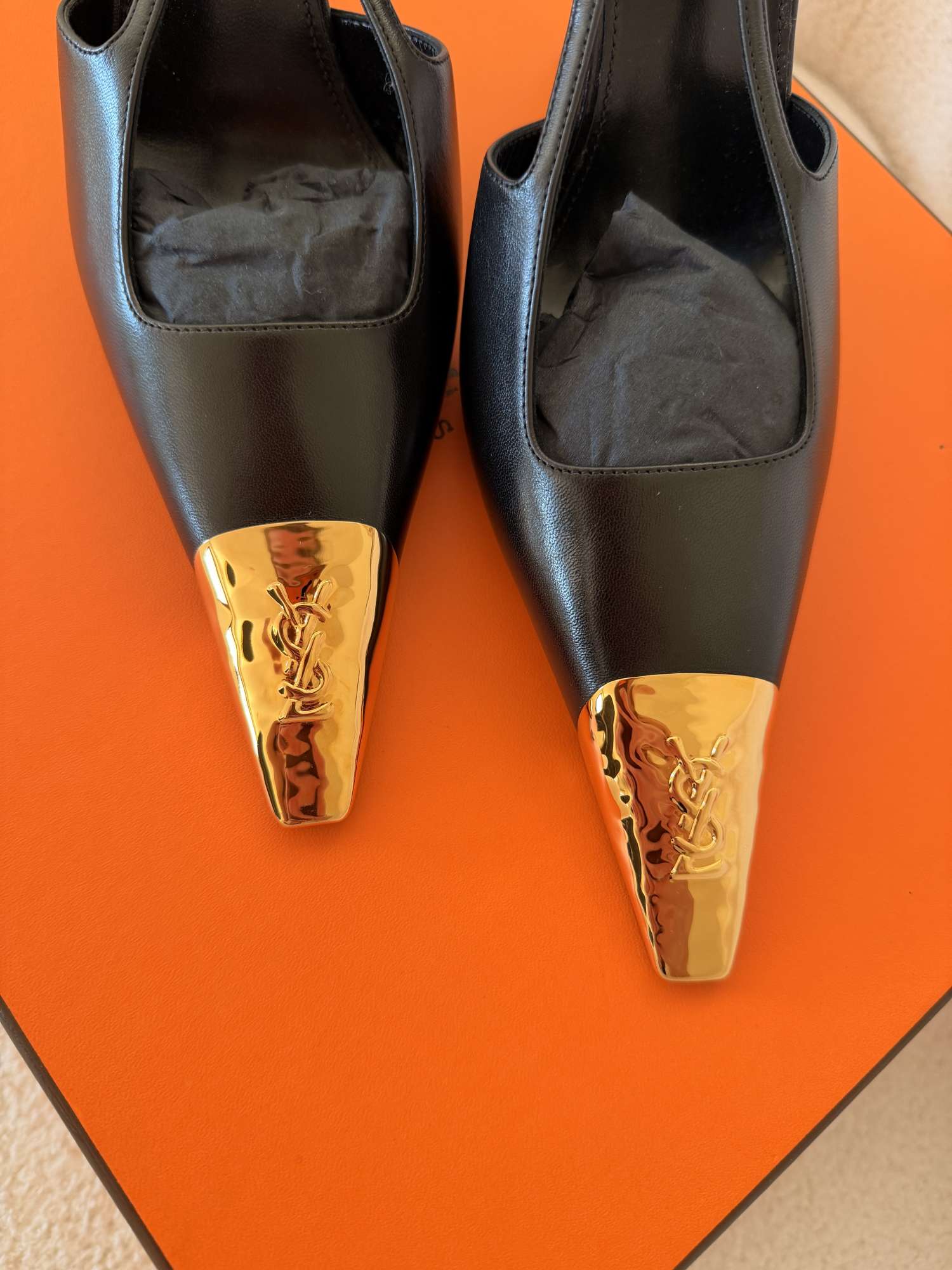 Saint Laurent Jeanne Slingback Pumps | veľ. 39 | Nenosené