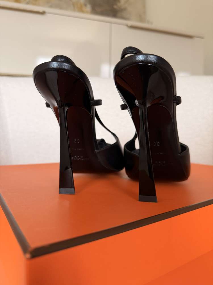 Saint Laurent Jeanne Slingback Pumps | veľ. 39 | Nenosené