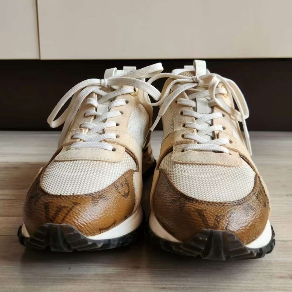 Louis Vuitton Run Away