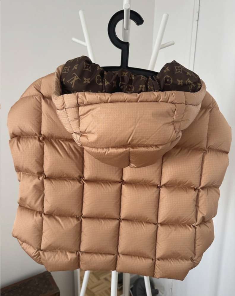 Louis Vuitton Vesta
