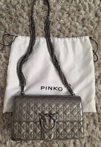https://www.vipluxury.sk/Pinko Love Click