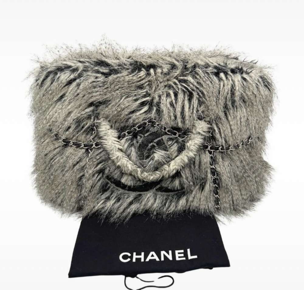 Chanel kabelka