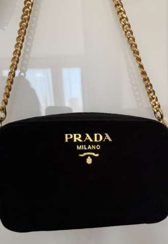 https://www.vipluxury.sk/Prada Velluto Camera Bag