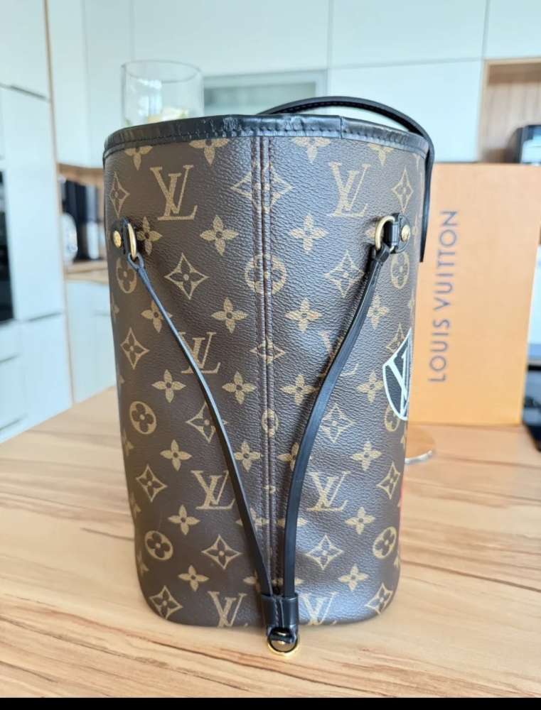 Louis Vuitton Neverfull
