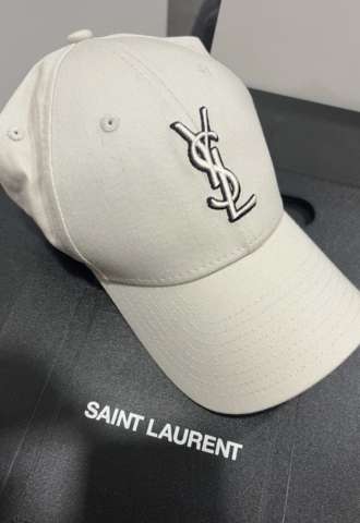 https://www.vipluxury.sk/YSL šiltovka