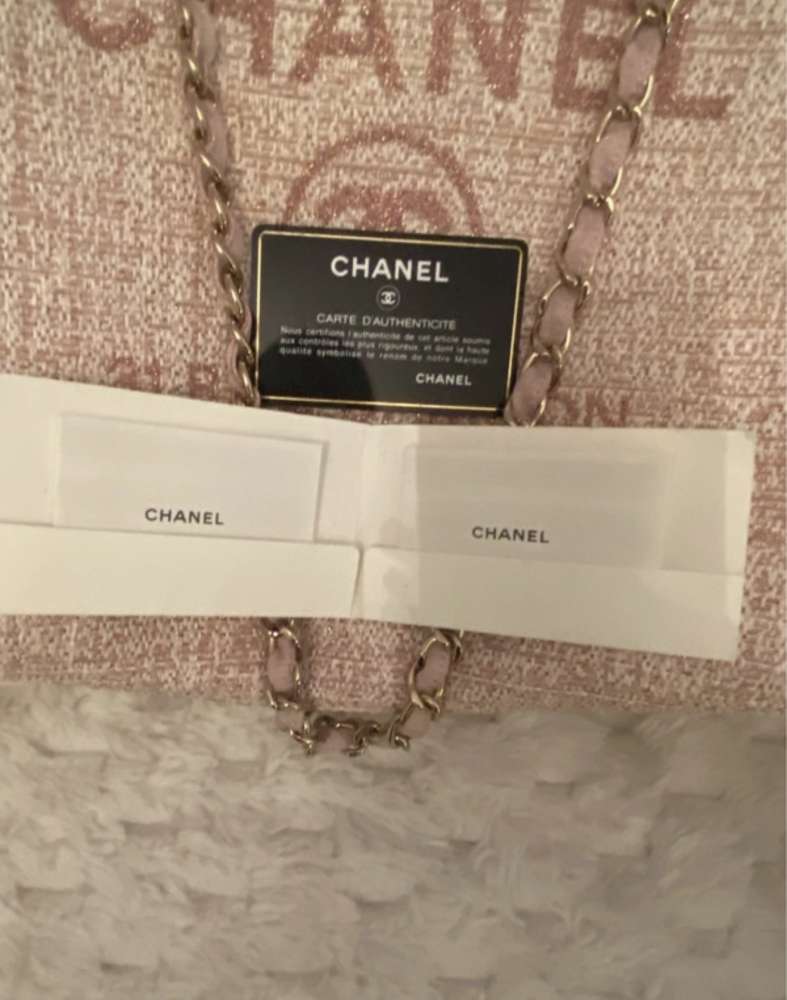 Chanel deauville large